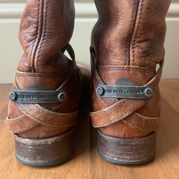 AUTHENTIC FRYE DISTRESSED BOOTS - Picture 7 of 7